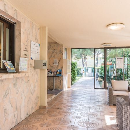 Residence Pierre & Vacances Les Jardins Ombrages Mandelieu Exterior foto